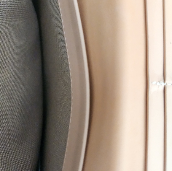 Fendi Long wallet. Gorgeous tan and cappuccino colors. - Picture 8 of 16